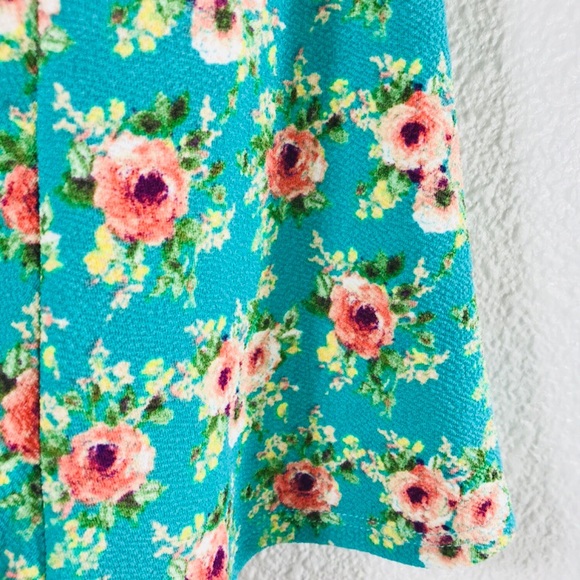 Noble U Spring Floral Skirt XS - Picture 4 of 4